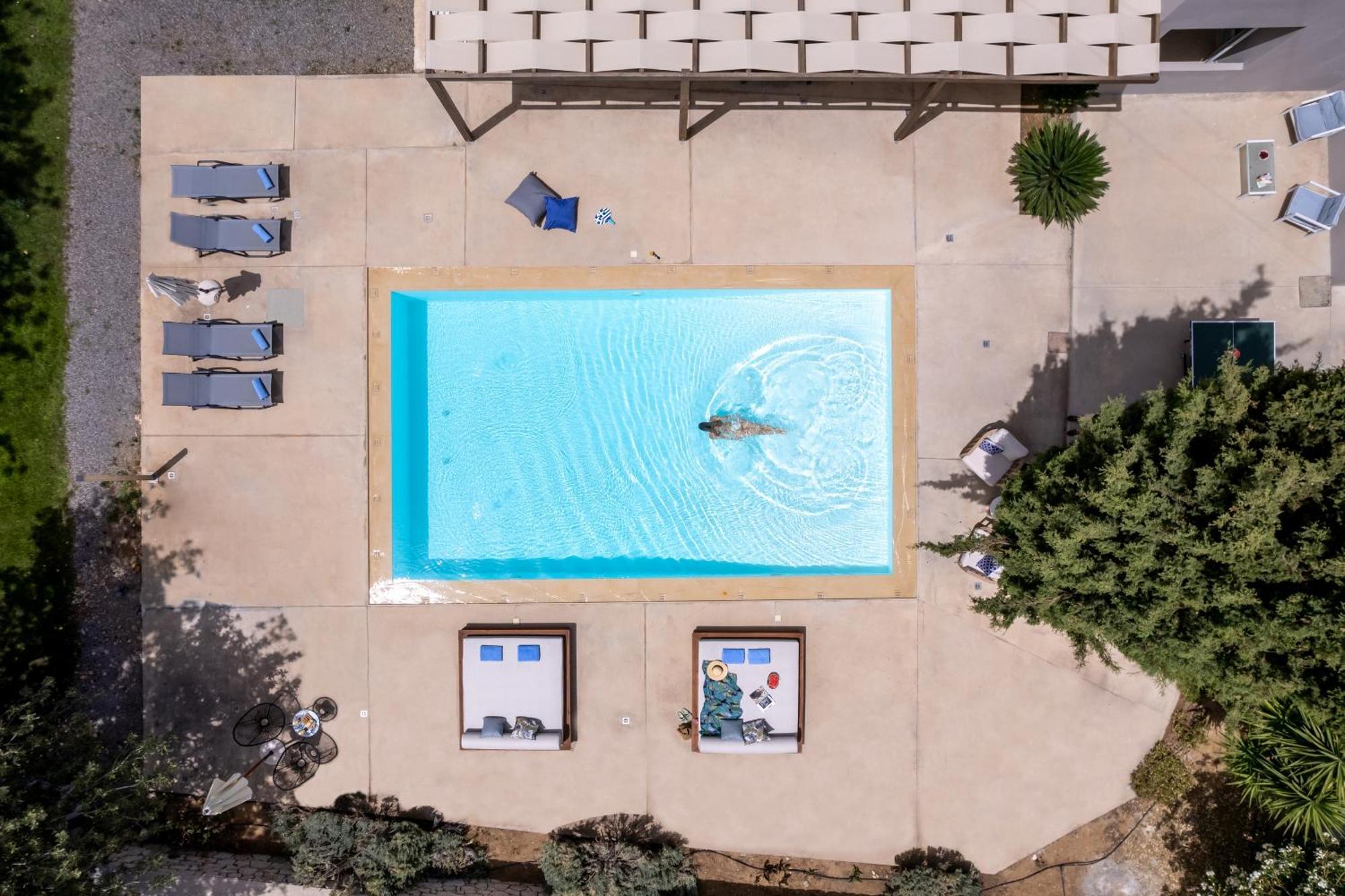 Villa Ellie - Heated Pool, Playground, Garden & Bbq! Vederoi Exterior photo
