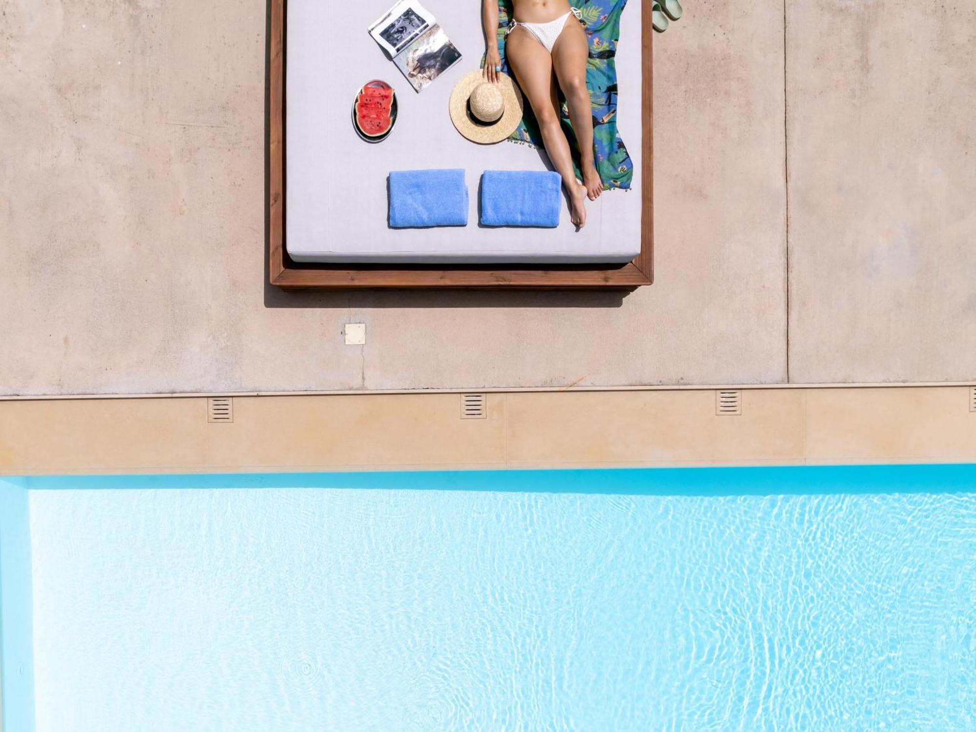 Villa Ellie - Heated Pool, Playground, Garden & Bbq! Vederoi Exterior photo