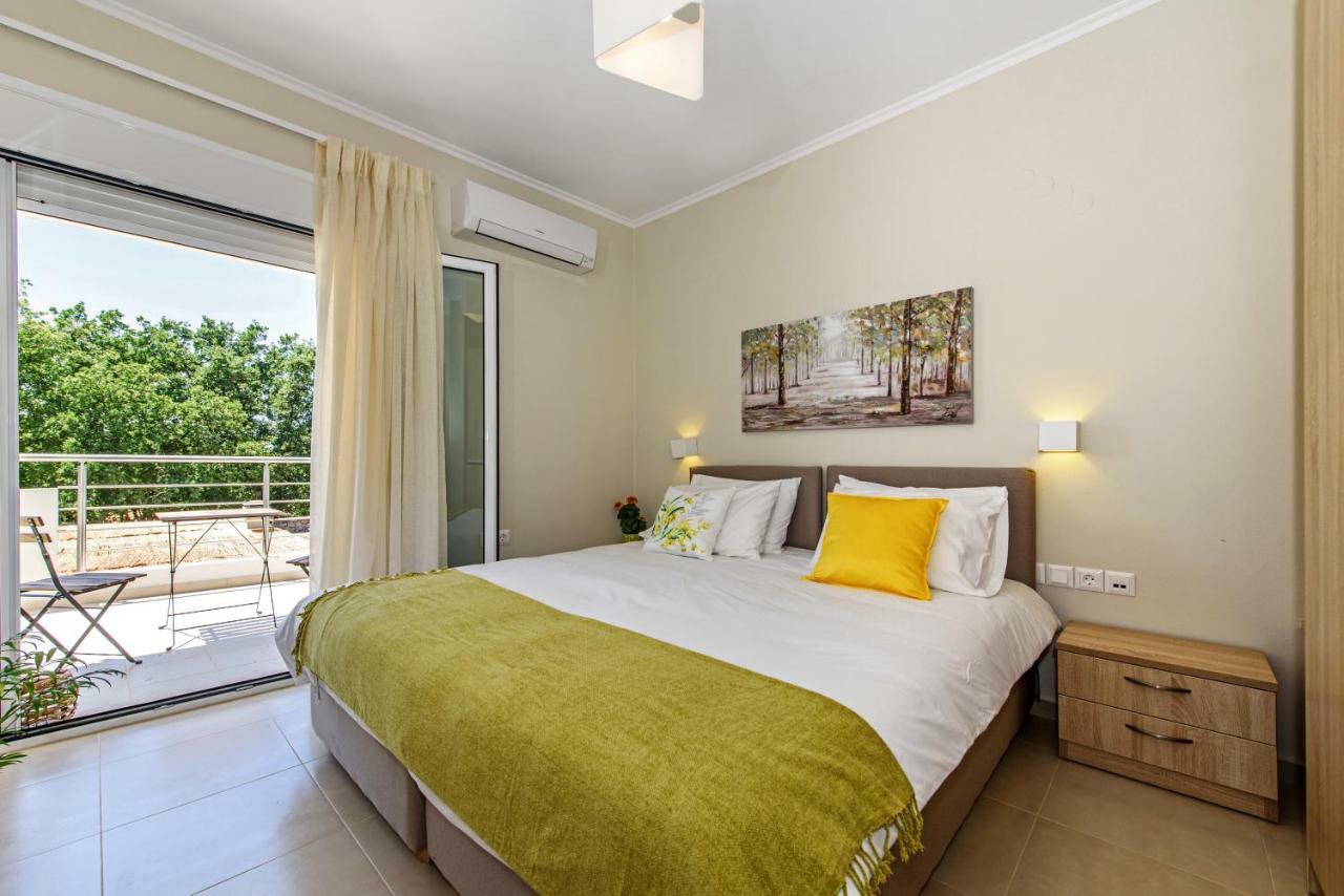Villa Ellie - Heated Pool, Playground, Garden & Bbq! Vederoi Exterior photo