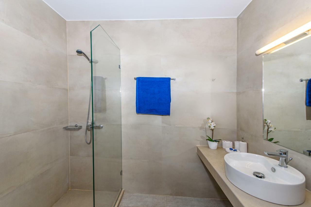 Villa Ellie - Heated Pool, Playground, Garden & Bbq! Vederoi Exterior photo